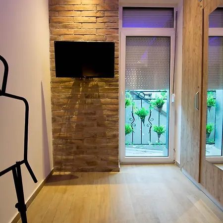 Cosmopolitan Apartment Belgrade Exterior photo