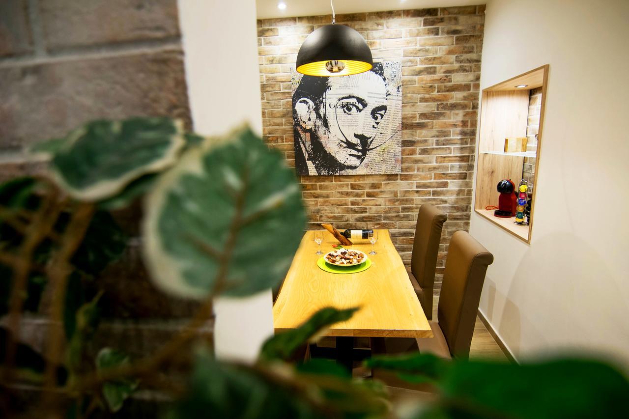 Apartament Cosmopolitan *