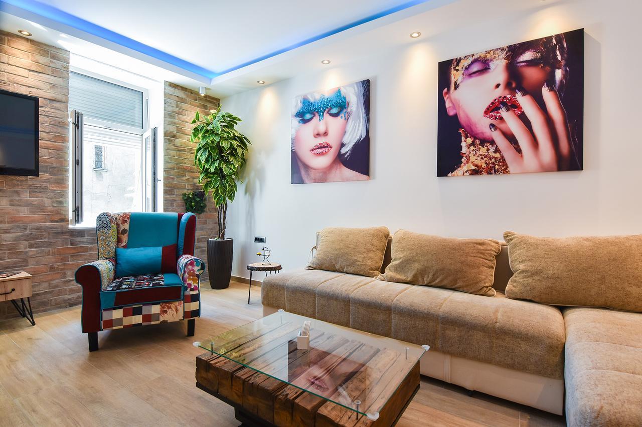 Cosmopolitan Apartament